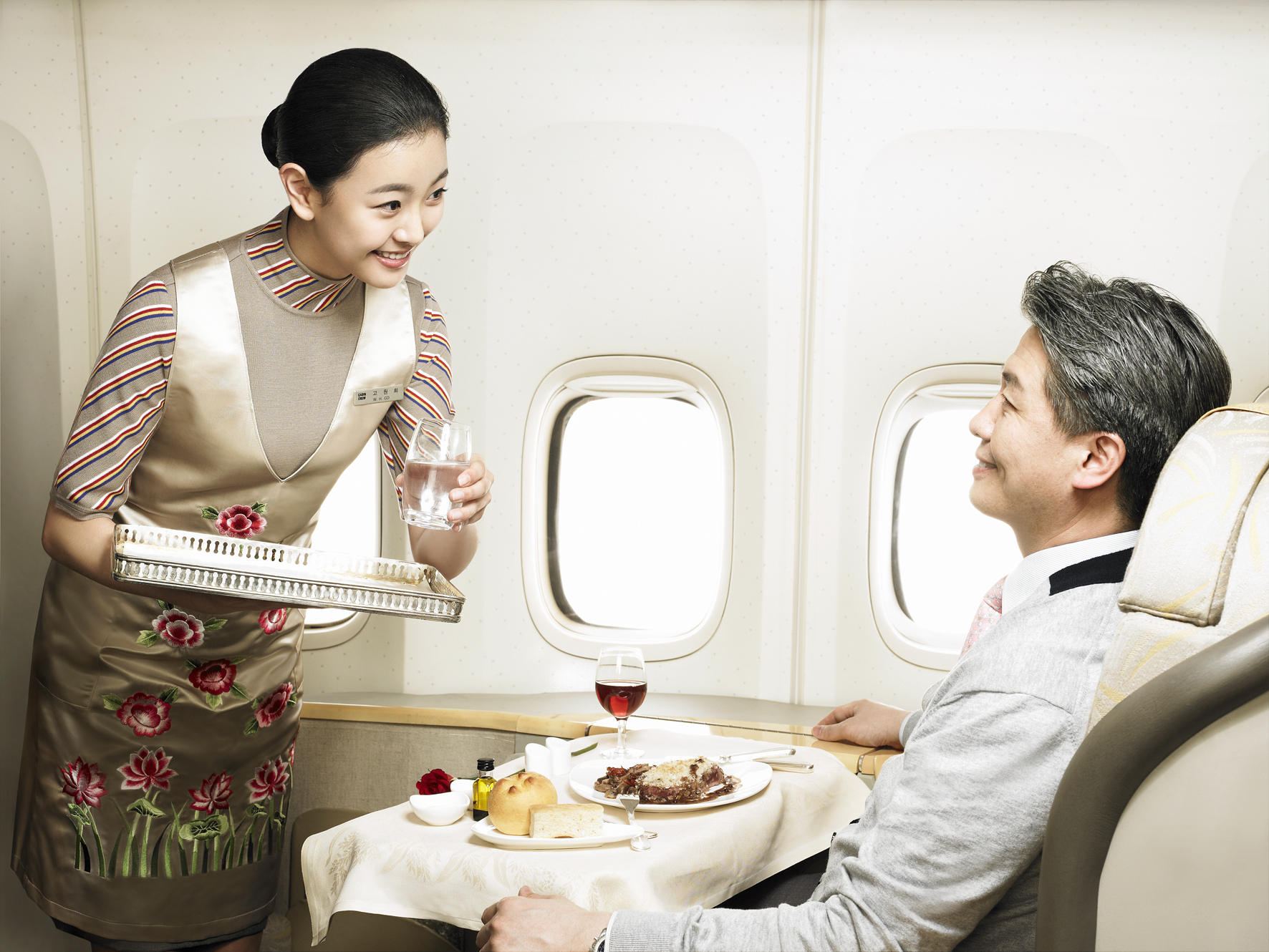 Asiana Airlines met sa business en promo