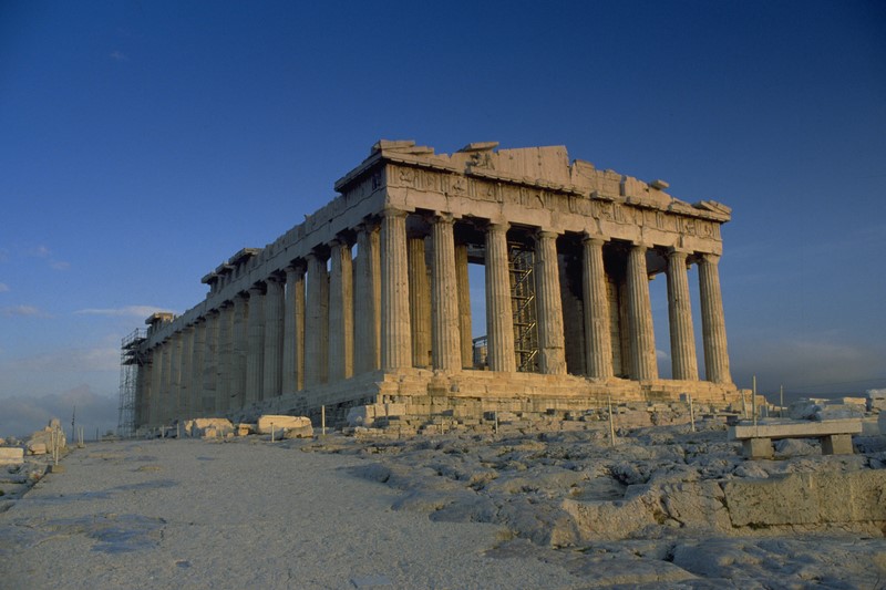 Banques grecques réouvertes : partir avec du liquide reste conseillé