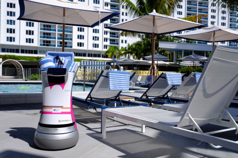 Aloft, un second robot maitre d’hôtel pour la silicone Valley