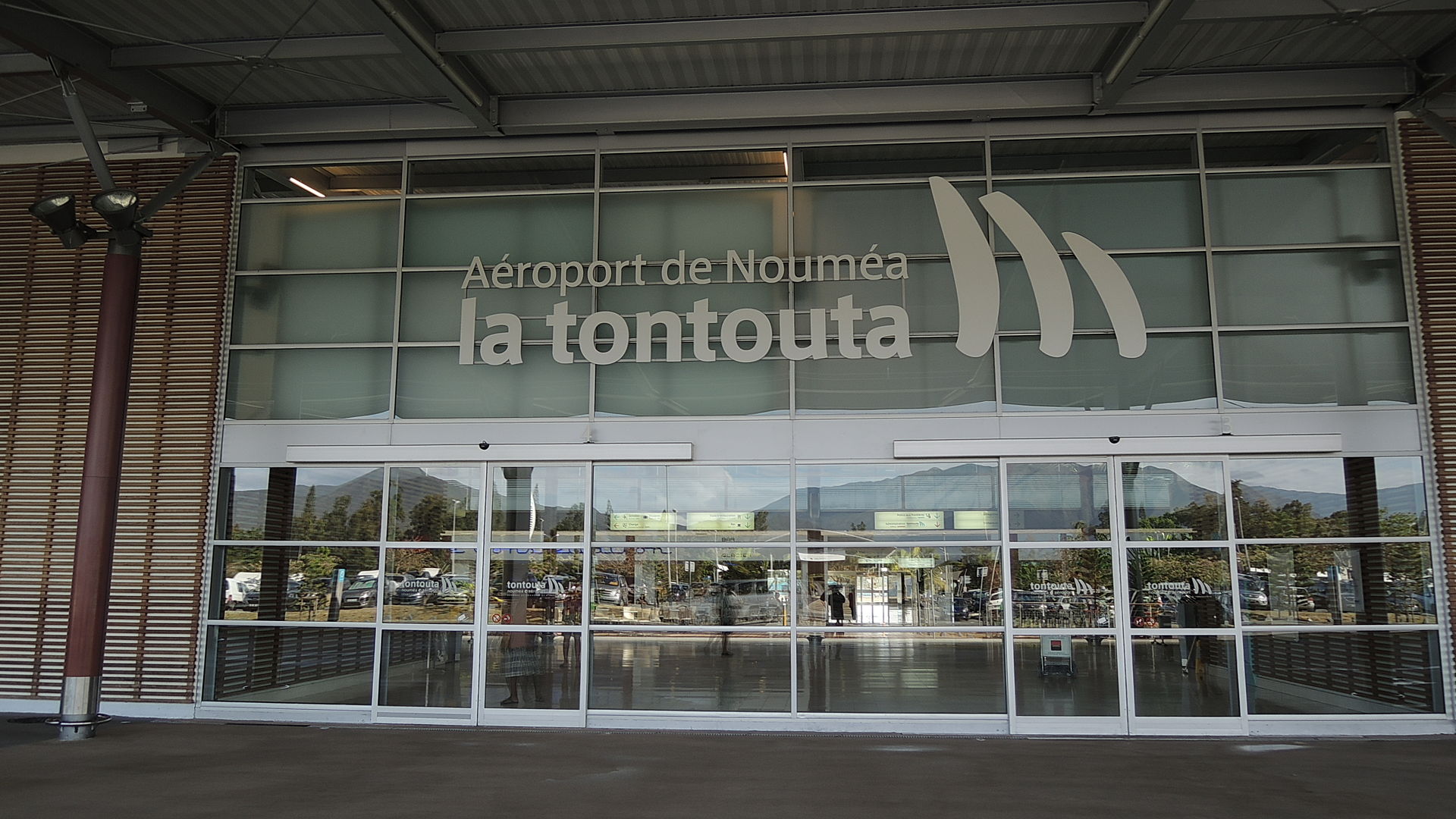 Service minimum ce week end à l'aéroport de la Tontouta en Nouvelle Calédonie