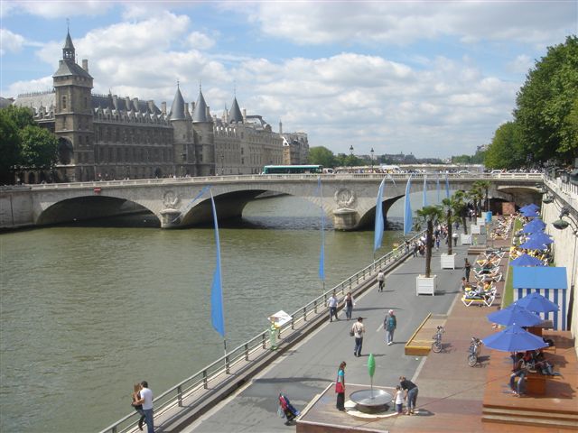 Un hôtel-roue pourrait ouvrir ses portes sur la Seine
