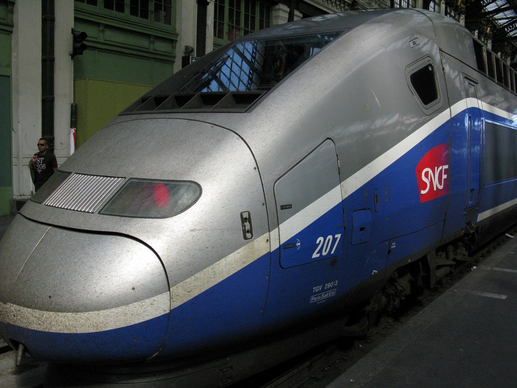 Exclusif : SNCF va tester 2 dispositifs d'embarquement TGV en janvier 2016