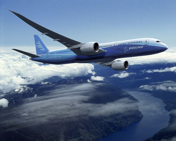 Les USA demandent à Boeing de réparer des B787 en urgence