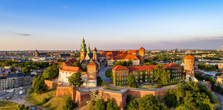 Cracovie, l'une des villes de Pologne où B&B va ouvrir un hôtel.