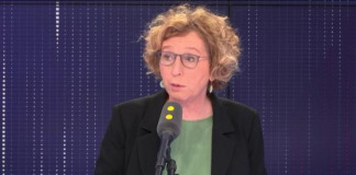 Muriel Pénicaud : "Les dépistages en entreprise sont interdits"