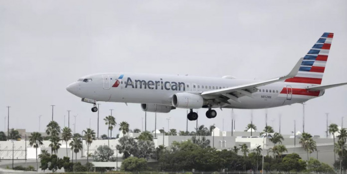 USA - Les compagnies aériennes délaissent les voyageurs d'affaires pour les touristes