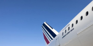 Les commerciaux d'Air France coupent-ils l'herbe sous le pied des agences ?