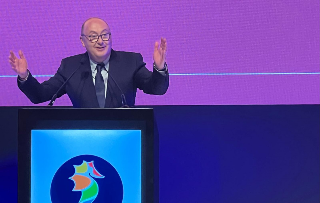 Le rêve de Laurent Abitbol : "une méga centrale d'achat mondiale avec Amex GBT, CWT…"